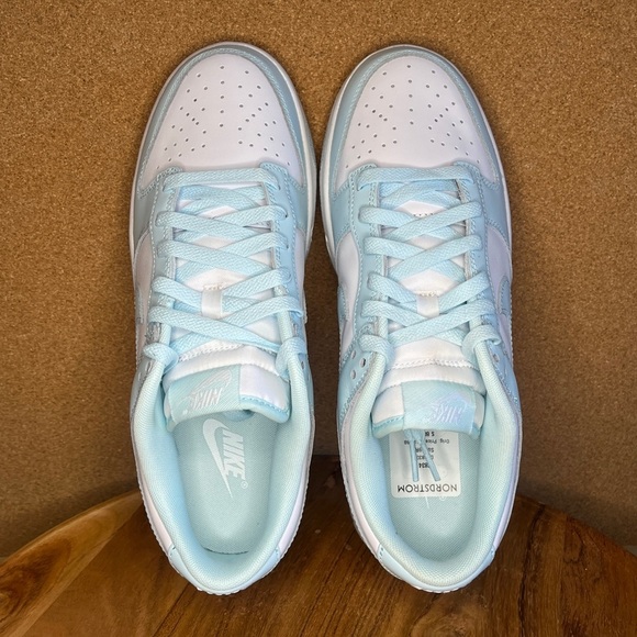 Nike
Dunk
Brand new
‘Glacier blue’ - Picture 6 of 11